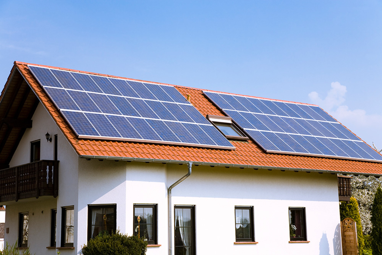 Photovoltaik bei SENEL Elektrotechnik in Bruchköbel