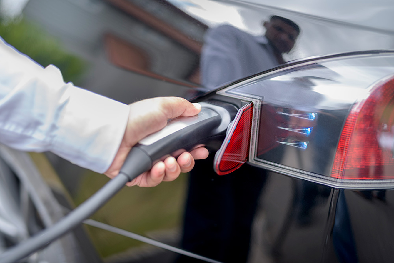 Elektro­mobilität bei SENEL Elektrotechnik in Bruchköbel