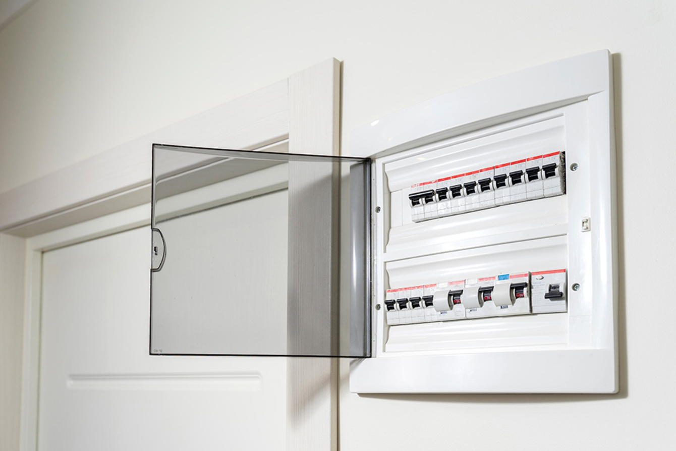 Über­spannungs­schutz bei SENEL Elektrotechnik in Bruchköbel